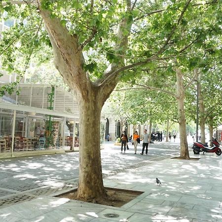 Stylish Studio Below The Acropolis Athens Exterior photo